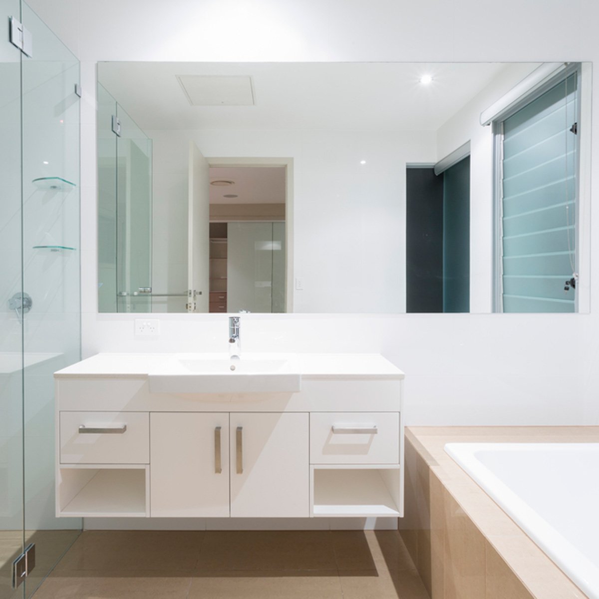 10 гениальных идей для маленьких ванных комнат, которые помогут увеличить пространство - image7